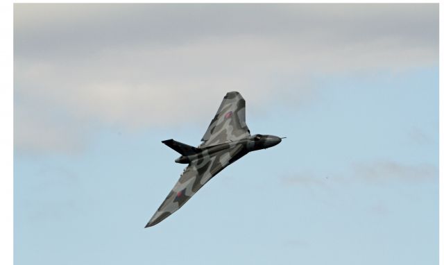 XH558 —