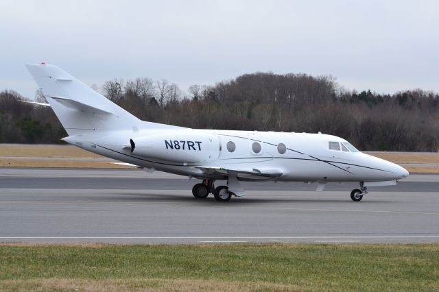 Dassault Falcon 10 (N87RT) - PREMIER LJ40 INC taxiing at KJQF - 1/3/18