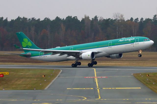 Airbus A330-300 (EI-EAV)