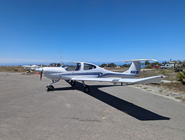 Diamond Star (N661DS) - Shortly after landing on a flight from KEMT. Part of SoCal Flying Club fleet.