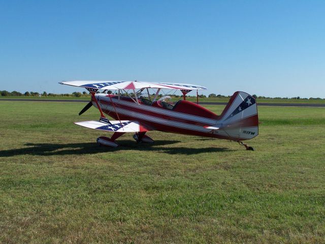 STOLP SA-300 Starduster Too (N1YW) - A warm summer day at the Texas Antique Airplane Association Fly In. 