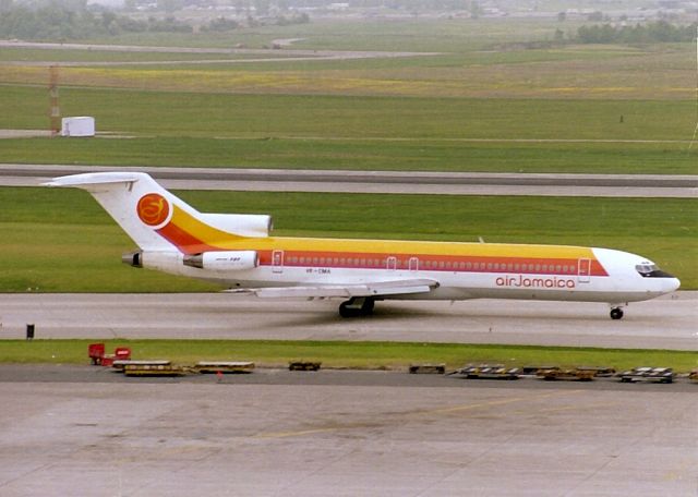 BOEING 727-200 (VR-CMA) - C/n 21105 Date 30/05/87