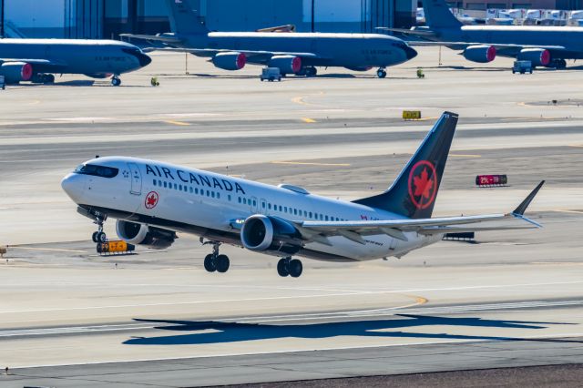 Boeing 737 MAX 8 (C-FSJH) - An Air Canada 737 MAX 8 taking off from PHX on 2/11/23 during the Super Bowl rush. Taken with a Canon R7 and Canon EF 100-400 II L lens.