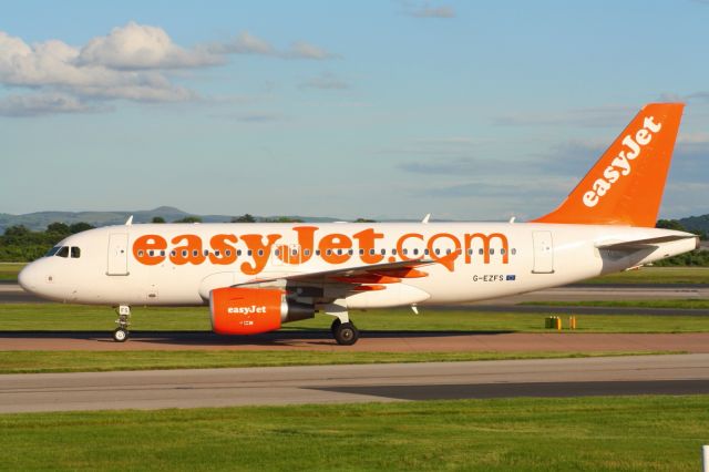 Airbus A319 (G-EZFS)
