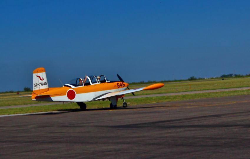 Beechcraft Mentor (N2AU) - N2AU originally built for the USAF as a T-34A 52-7645, taxiing to parking during fly in event at Hobbs, NM.
