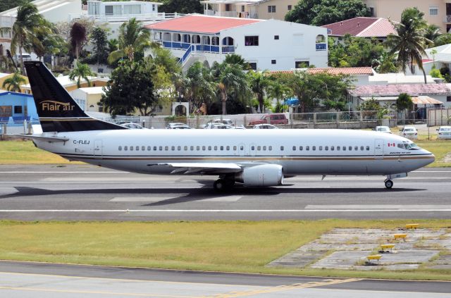 BOEING 737-400 (C-FLEJ)