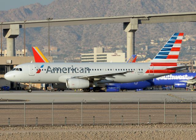 Airbus A320 (N669AW)