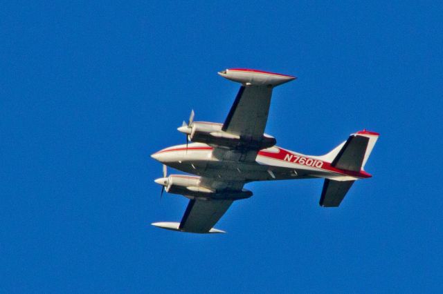Cessna 310 (N7601Q) - Subject aircraft, registered as a 1972 Cessna 310Q, photographed at 1908HrsEDT on 05-July-2018 over Northern New Jersey.
