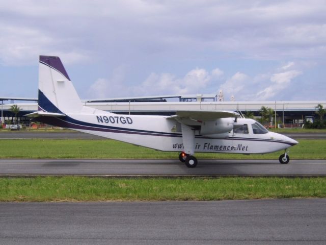 ROMAERO Islander (N907GD)