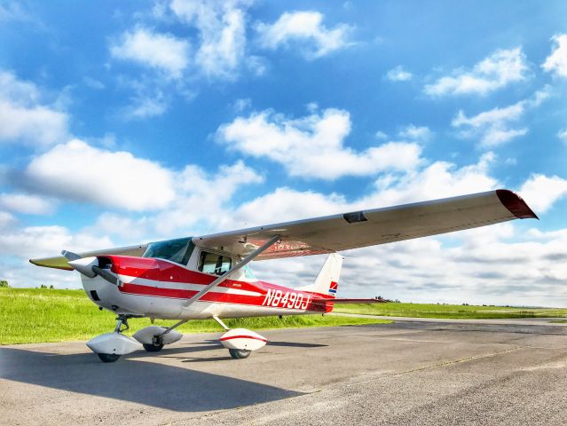 Cessna Commuter (N8490J)