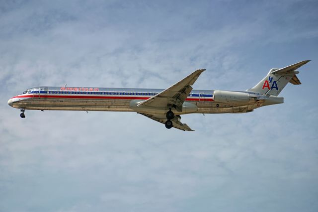 McDonnell Douglas MD-83 (N979TW)