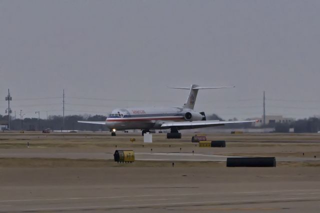 McDonnell Douglas MD-80 —