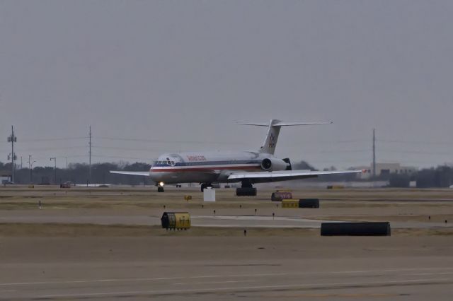 McDonnell Douglas MD-80 —