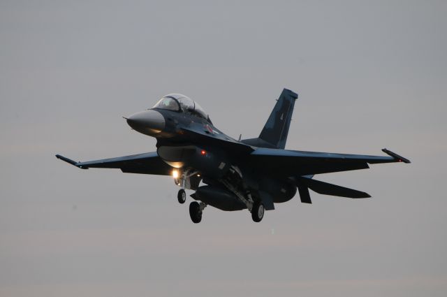 Mitsubishi F-2 (33-8122) - Nov.02.2016br /JASDF Iruma Air Base !!