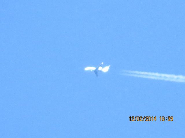 Canadair Challenger (N327FX)