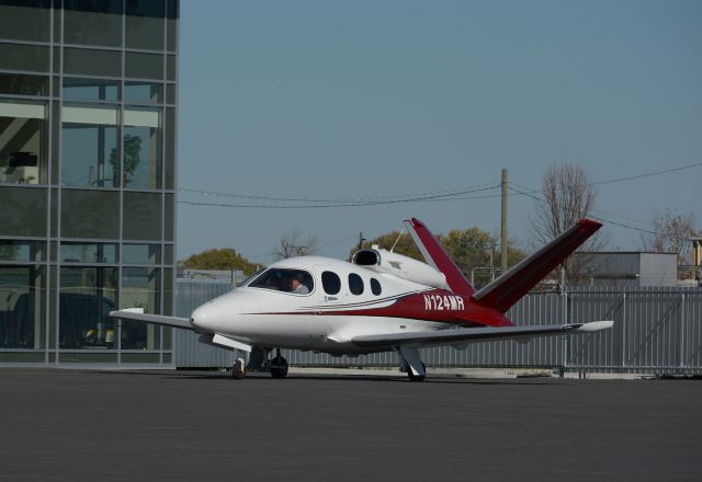 Cirrus Vision SF50 (N124MR) - In transit in CYHU before departure for KDLH. 12-10-2020