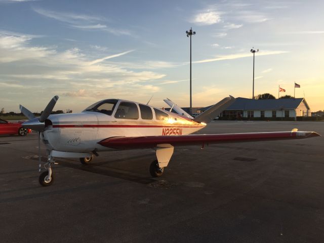 Beechcraft 35 Bonanza (N2255N)