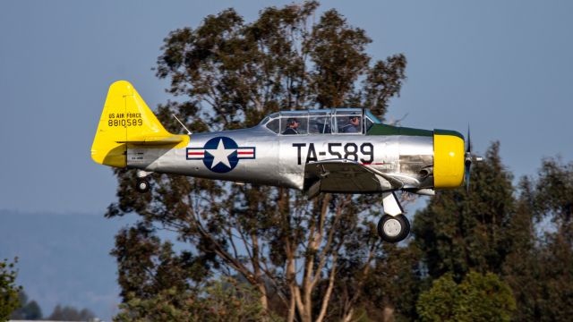 North American T-6 Texan (VH-NRO)