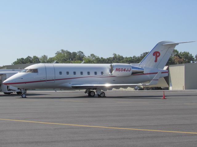 Canadair Challenger (N604JJ)