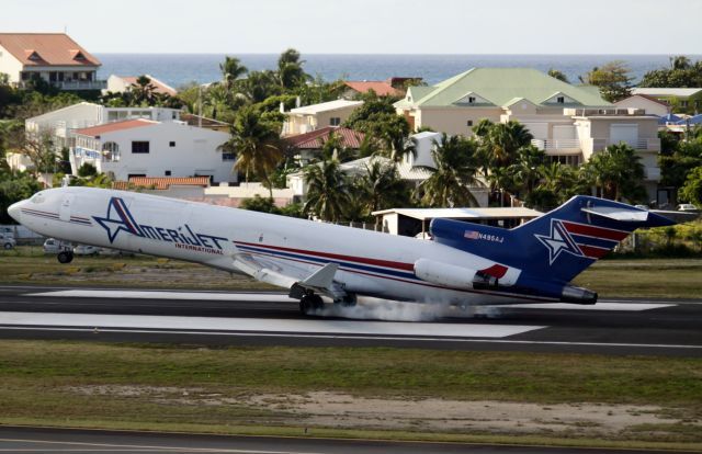 Boeing 720 (N495AJ)