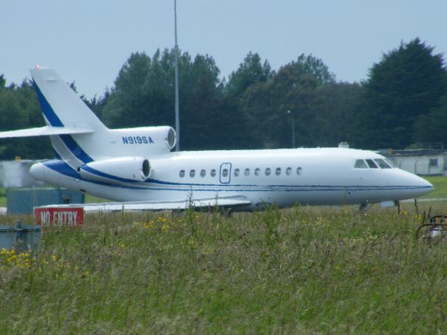 Dassault Falcon 900 (N919SA)