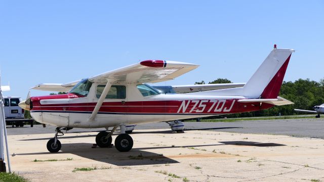 Cessna 152 (N757QJ)