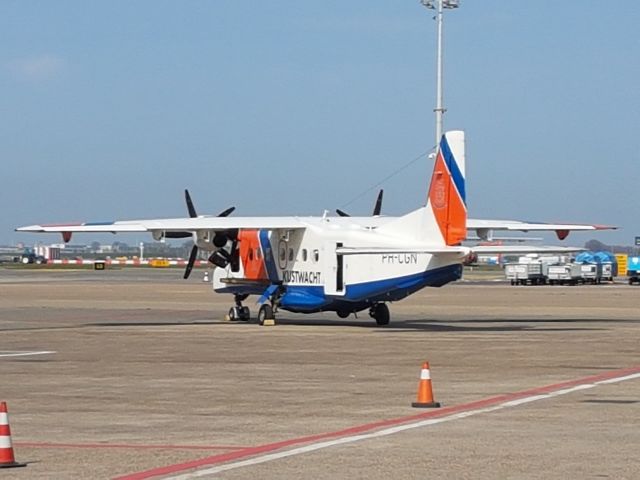 Fairchild Dornier 228 (PH-CGN) - Doing a tour around Schiphol on my longboard. Dornier 228-212