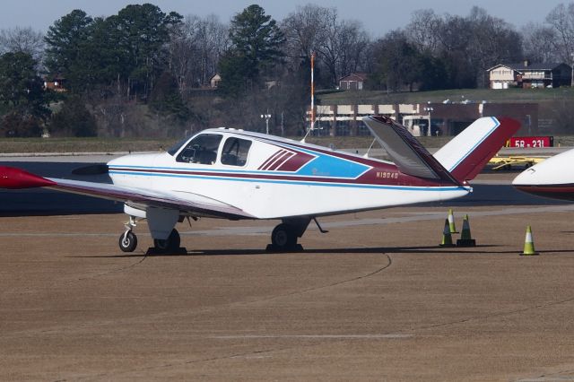 Beechcraft 35 Bonanza (N1904D)