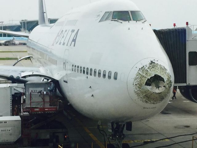 Boeing 747-400 (N664US) - Nose cone damage from a hail storm in Seoulbr /June 2015