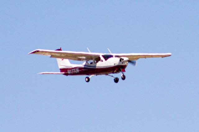 Cessna 177RG Cardinal RG (N177LW)