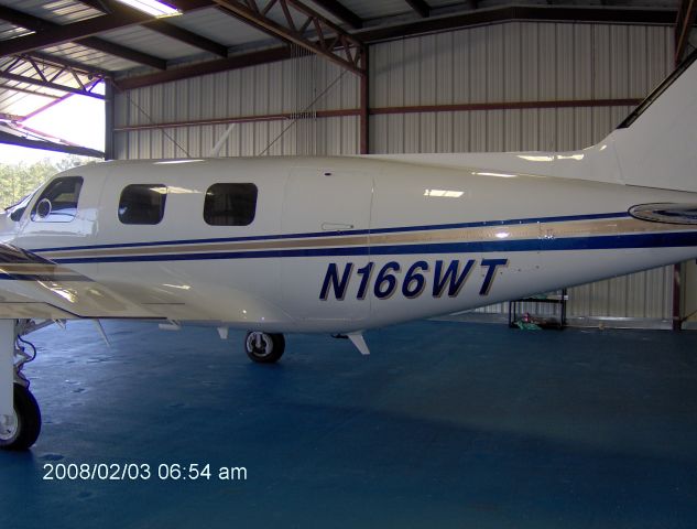 Piper Cheyenne (N166WT)