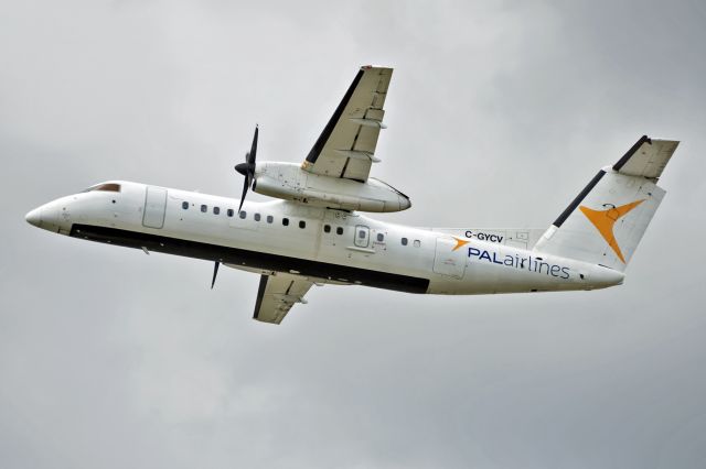 de Havilland Dash 8-300 (C-GYCV)