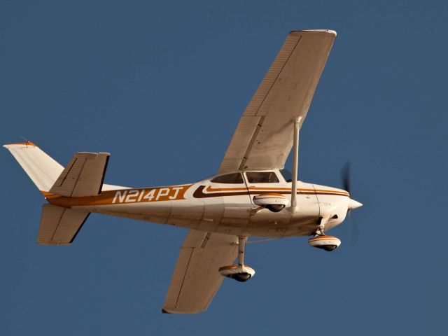 Cessna Skylane (N214PJ) - A very good aircraft.