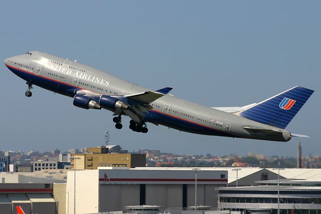 Boeing 747-400 (N177UA)