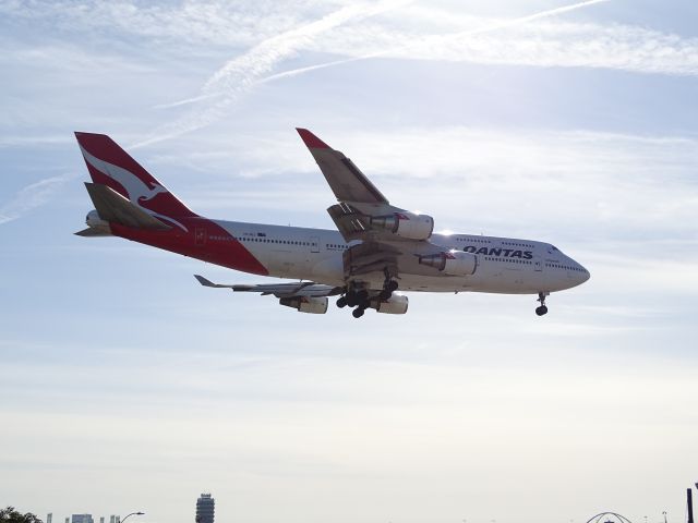 Boeing 747-400 (VH-OEJ)