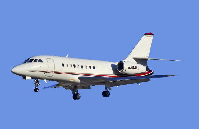 Dassault Falcon 2000 (N284QS) - br /N284QS 2002 Dassault Aviation FALCON 2000 C/N 185br /br /Las Vegas - McCarran International (LAS / KLAS)br /USA - Nevada, May 02, 2013br /Photo: Tomás Del Coro