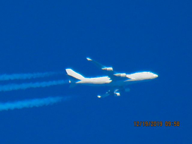 Boeing 747-400 (N41KZ)