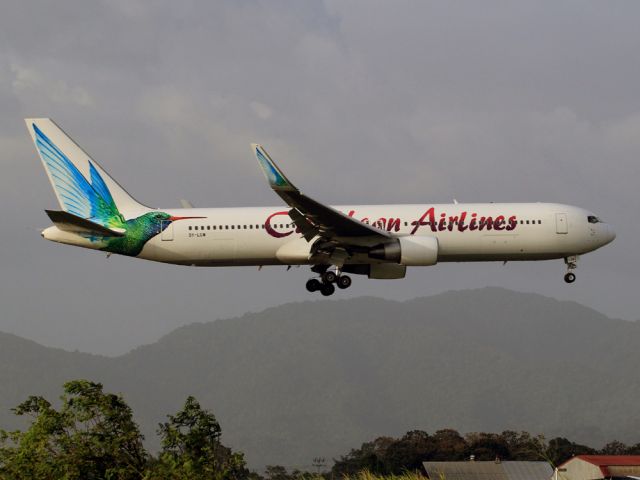 BOEING 767-300 (9Y-LGW)