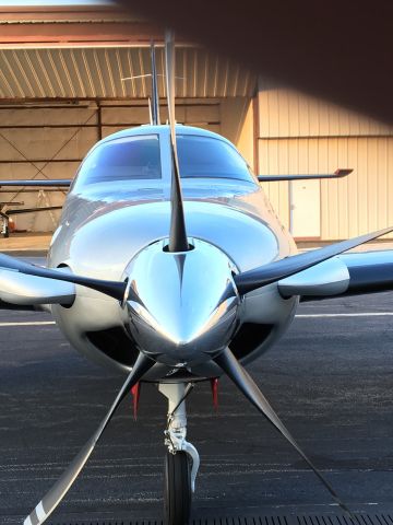 Piper Malibu Mirage (N831CY)