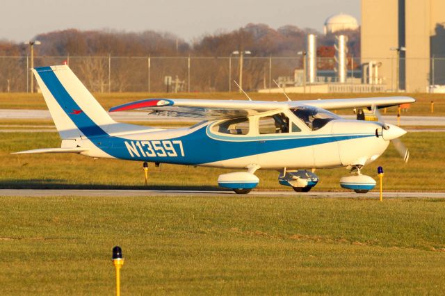 Cessna Cardinal (N13597)