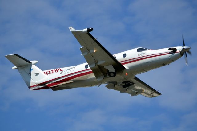 Pilatus PC-12 (N321PL)