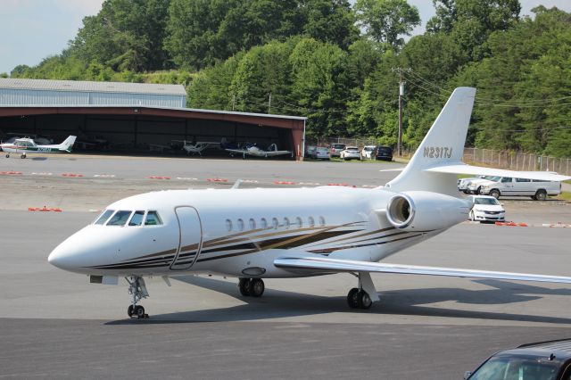 Dassault Falcon 2000 (N231TJ)