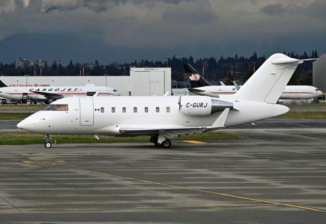 Canadair Challenger (C-GURJ)