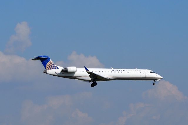 Canadair Regional Jet CRJ-200 (N701SK)