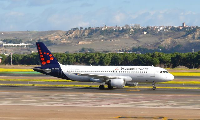 Airbus A320 (OO-SNJ) - Brussels Airlines Airbus A320-214 OO-SNJ in Madrid 