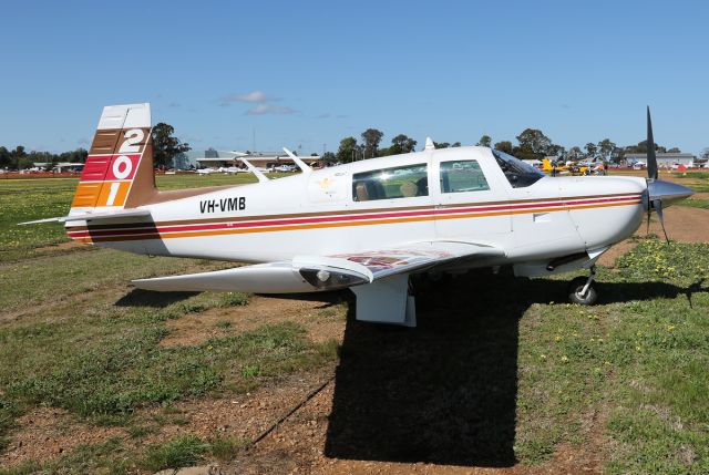 Mooney M-20 (VH-VMB)