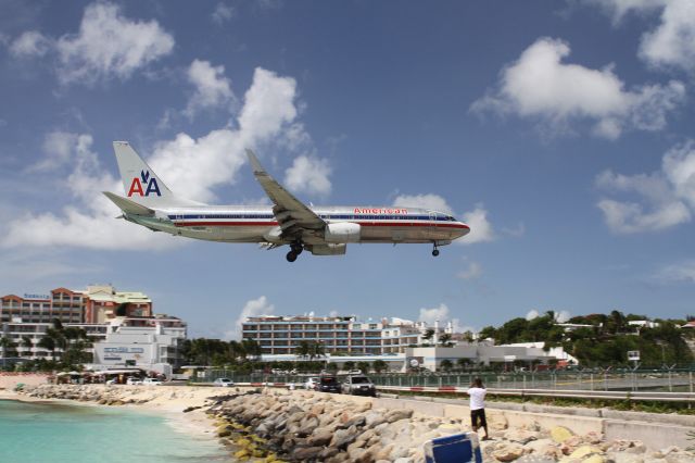 Boeing 737-700 (N961AN)