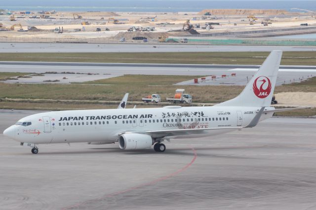 Boeing 737-800 (JA03RK)