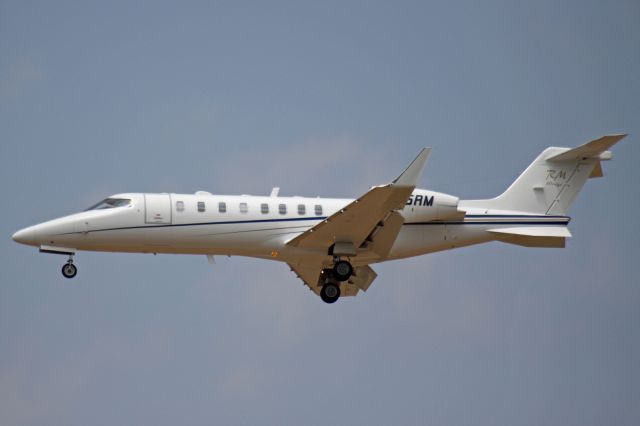 Learjet 45 (N445RM)