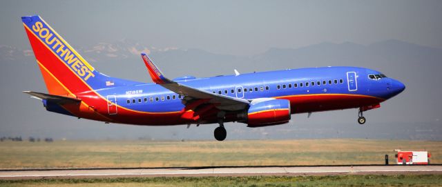 Boeing 737-700 (N718SW) - Arrival 34R.